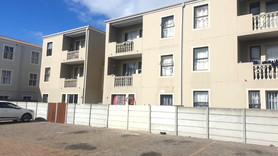 2 Bedroom Property for Sale in Parklands Western Cape